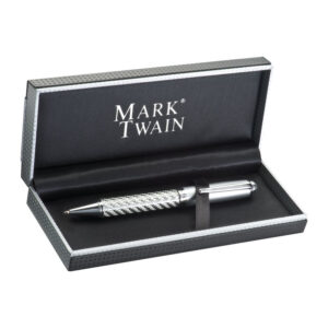 Alternative view of Pix Mark Twain